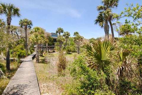 A home in Dewees Island