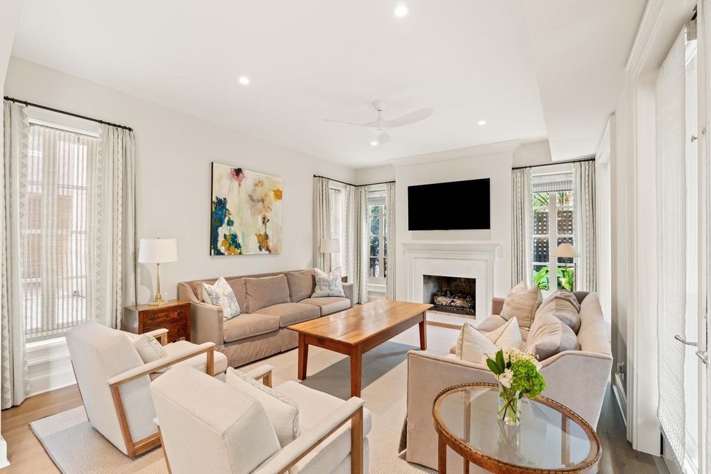 Photo of 4 Gateway Walk, Charleston, SC 29401 (MLS # 26007567)