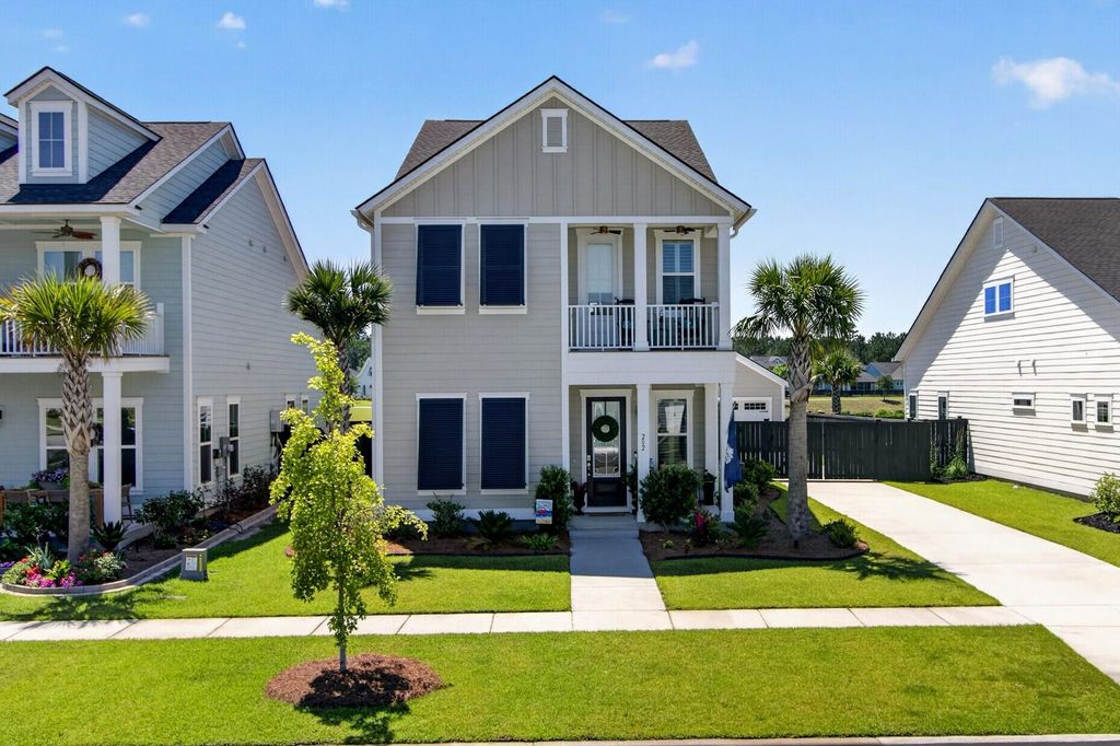 Photo of 202 Ashworth Drive, Summerville, SC 29486 (MLS # 26016642)