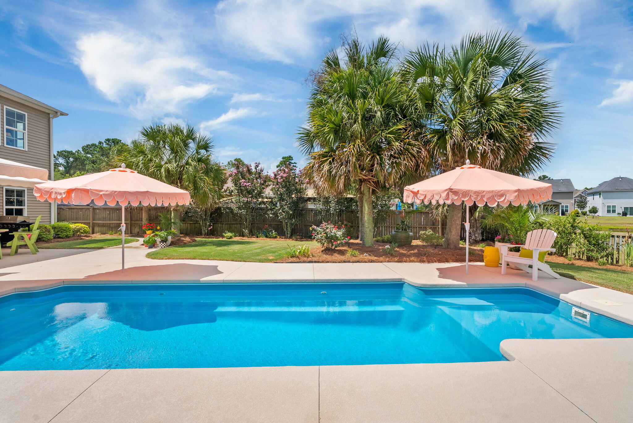 1551 Chastain Road
