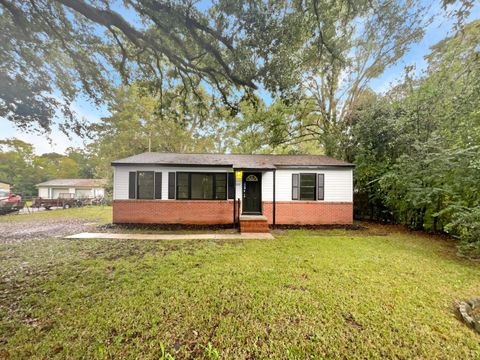 302 Embassy Drive Summerville SC 29483