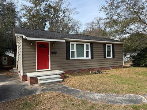 5069 Walker Street North Charleston SC 29405