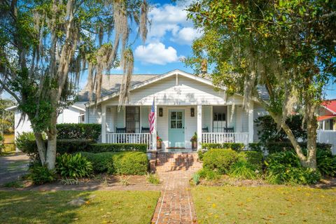 212 Live Oak Drive Mount Pleasant SC 29464