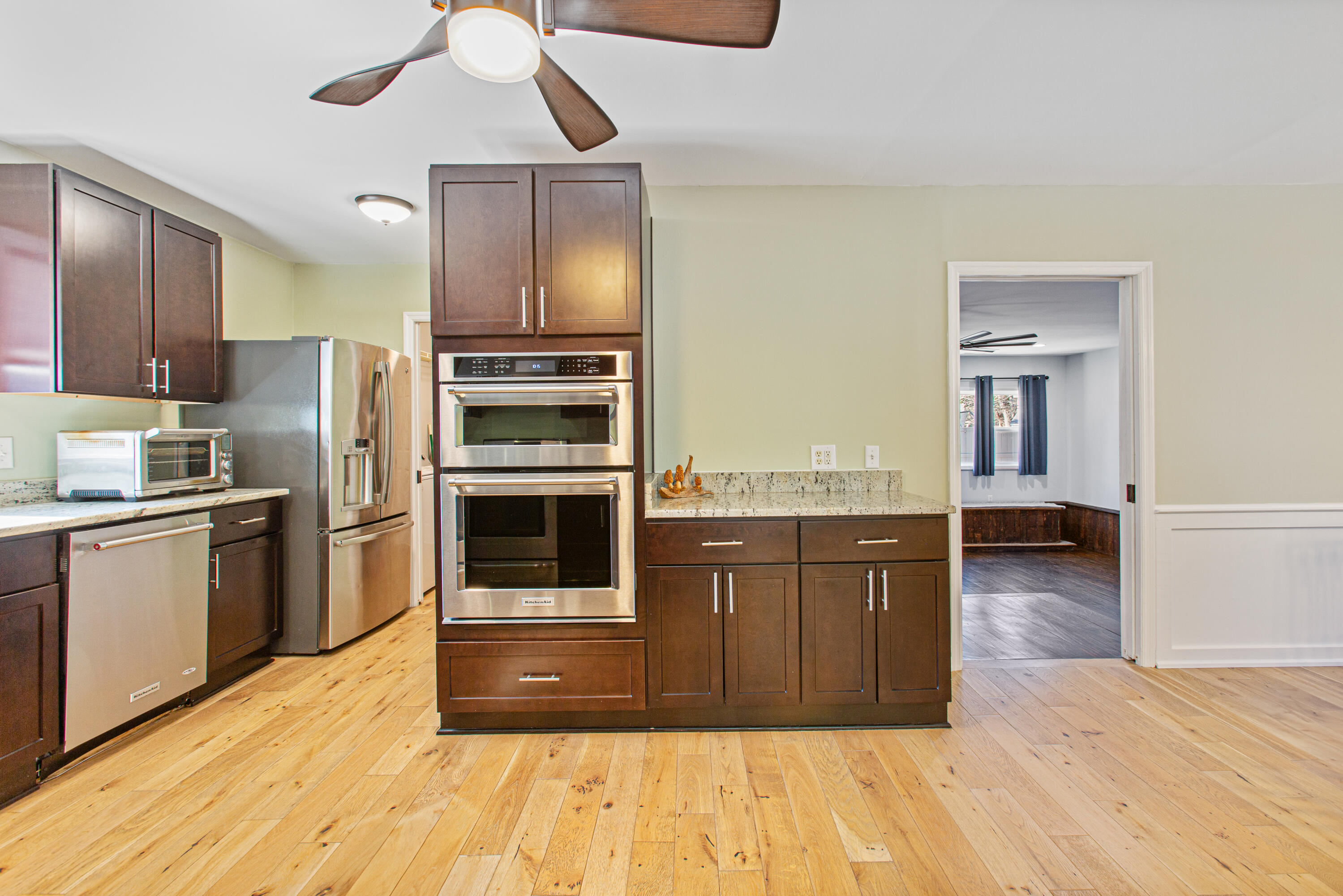1288 Old Colony Road