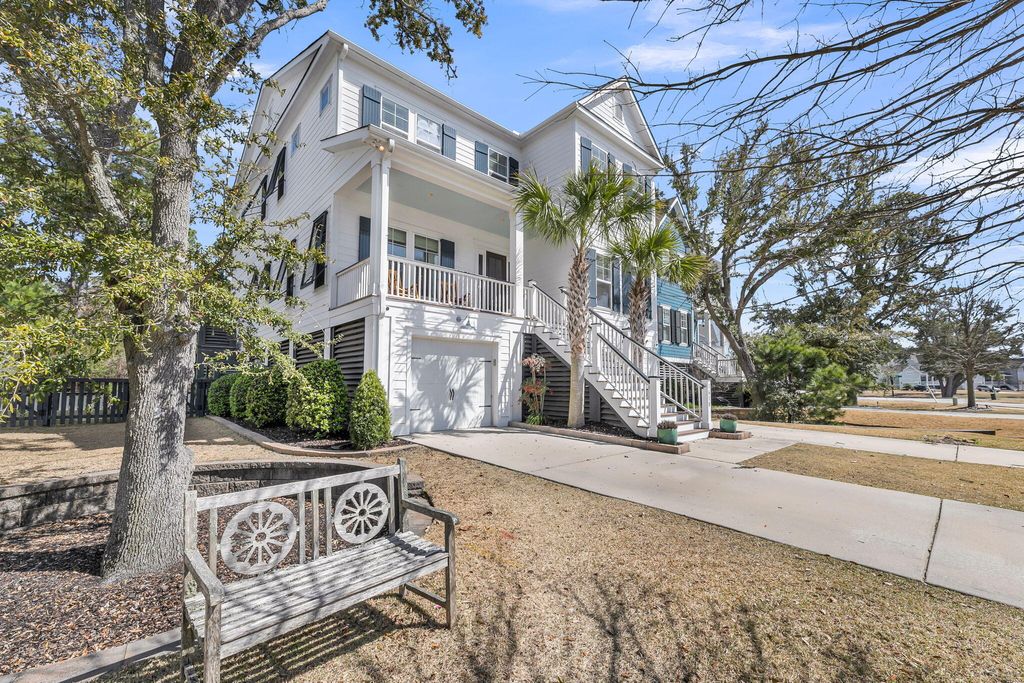 Photo of 1618 Fort Palmetto Circle, Mount Pleasant, SC 29466 (MLS # 26007629)