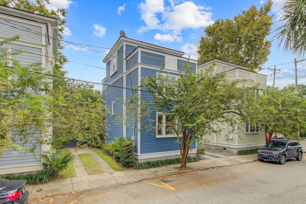 Photo of 73 Bogard Street, Charleston, SC 29403 (MLS # 25026915)
