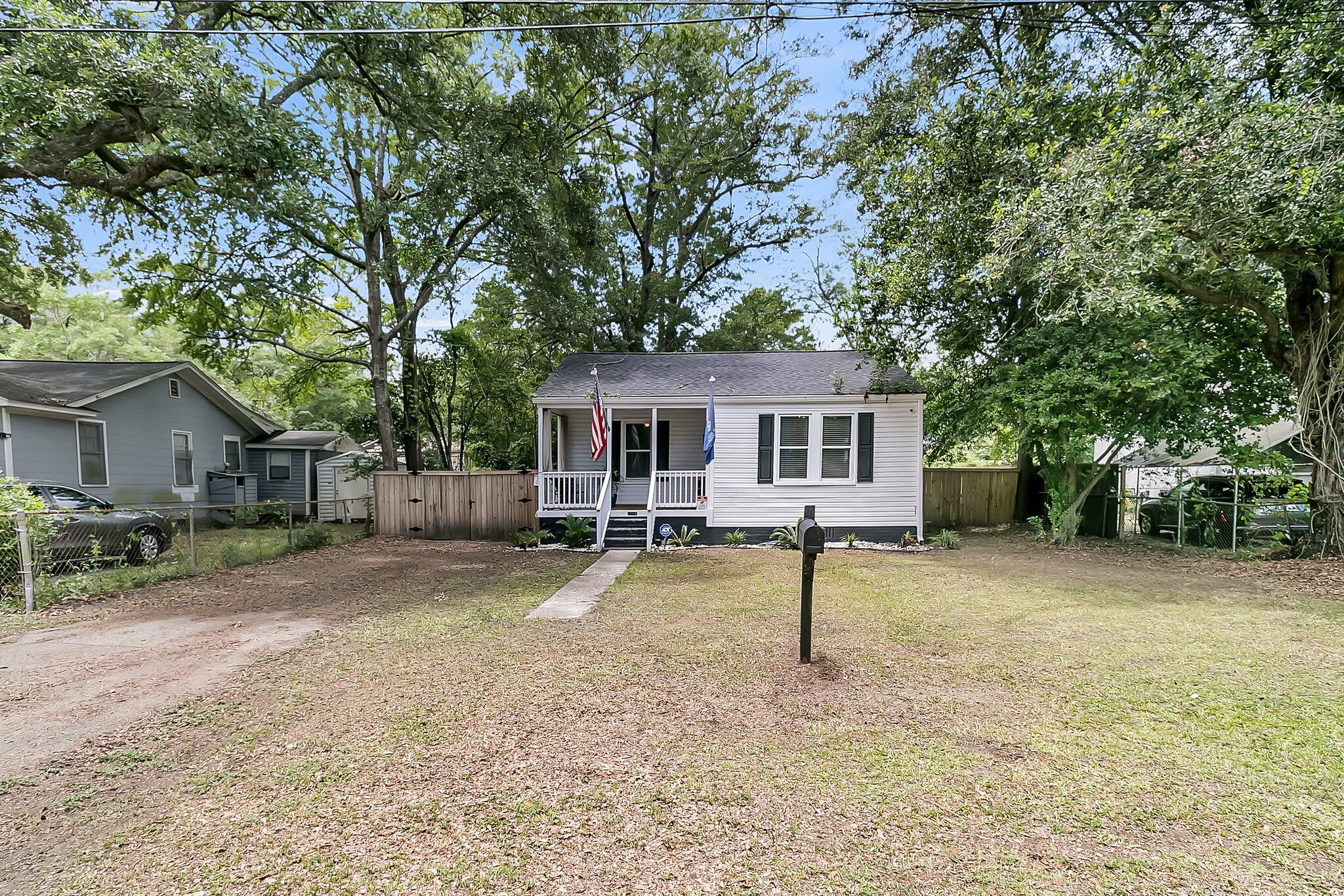 2666 Poplin Avenue