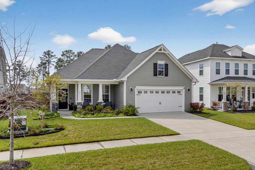 Photo of 492 Rowley Lane, Summerville, SC 29486 (MLS # 26019762)