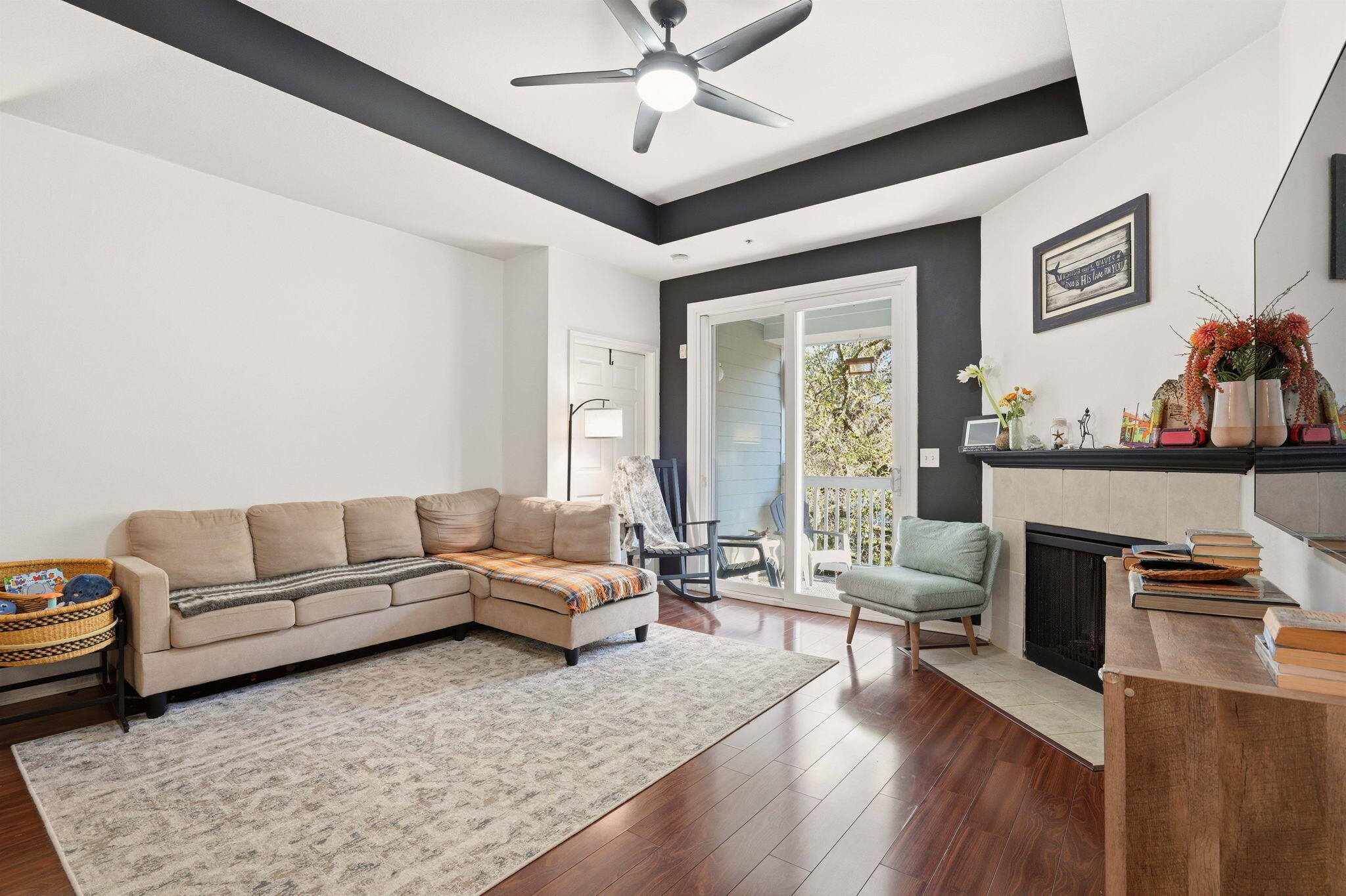 60 Fenwick Hall Allee Alley 338