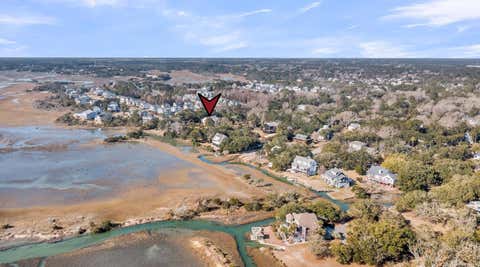 Photo of 1527 Macoma Drive, Mount Pleasant, SC 29466 (MLS # 26016226)