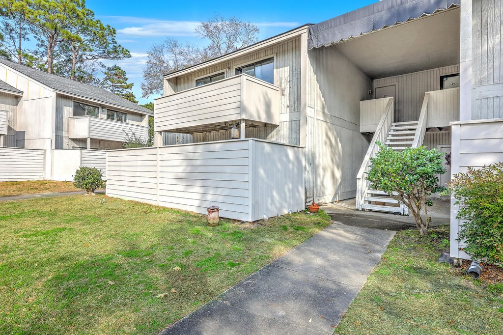 Photo of 404 Greencastle Drive, Goose Creek, SC 29445 (MLS # 26001300)