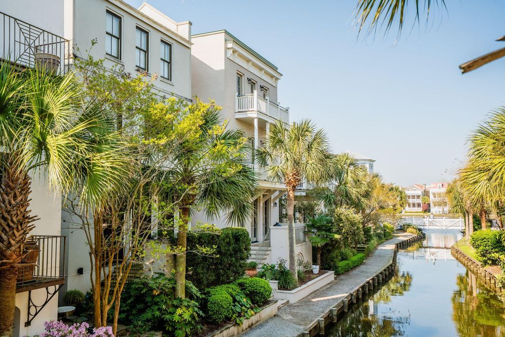 Photo of 19 Krier Lane, Mount Pleasant, SC 29464 (MLS # 26011534)