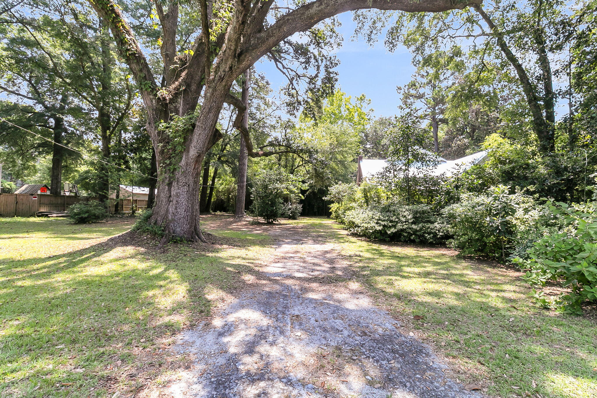 500 N Parler Avenue