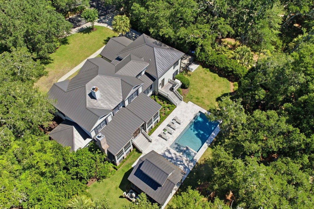 Photo of 660 Ellis Oak Avenue, Charleston, SC 29412 (MLS # 26016620)