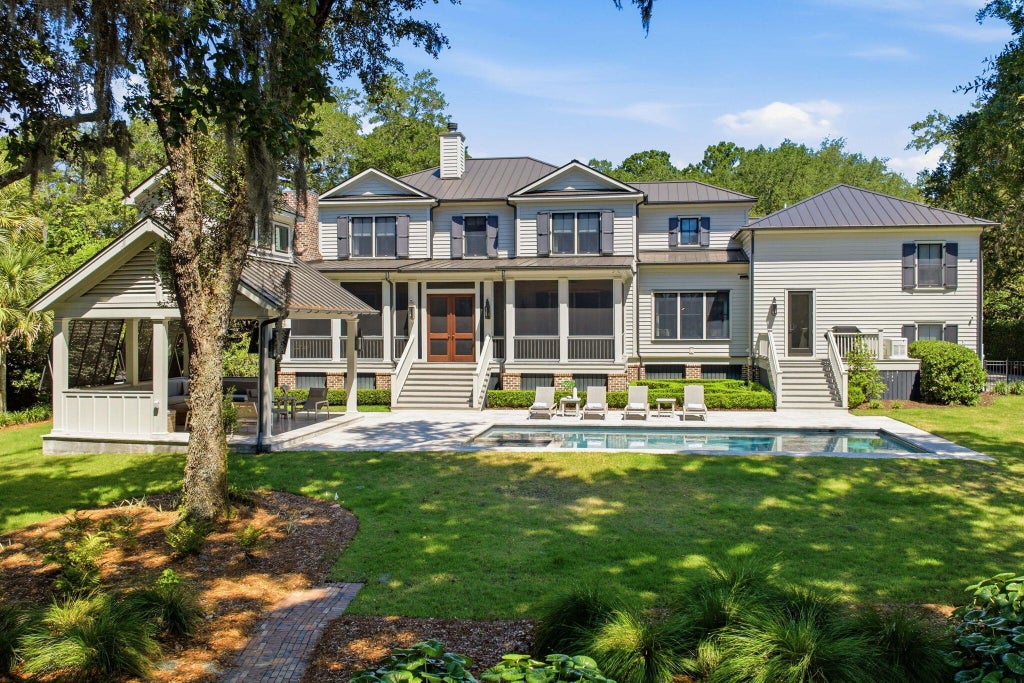 Photo of 660 Ellis Oak Avenue, Charleston, SC 29412 (MLS # 26016620)