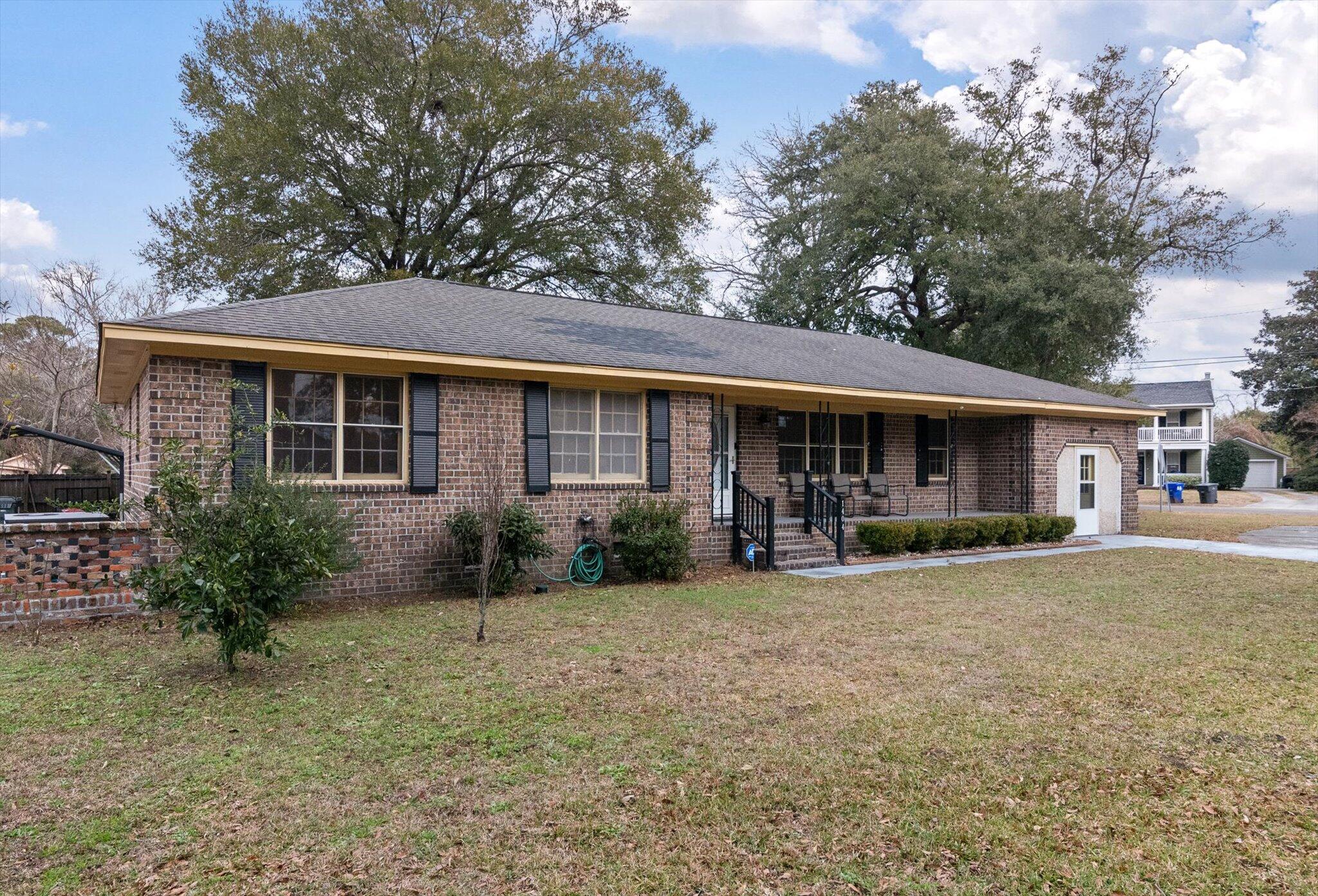 1404 Ivy Isle Drive