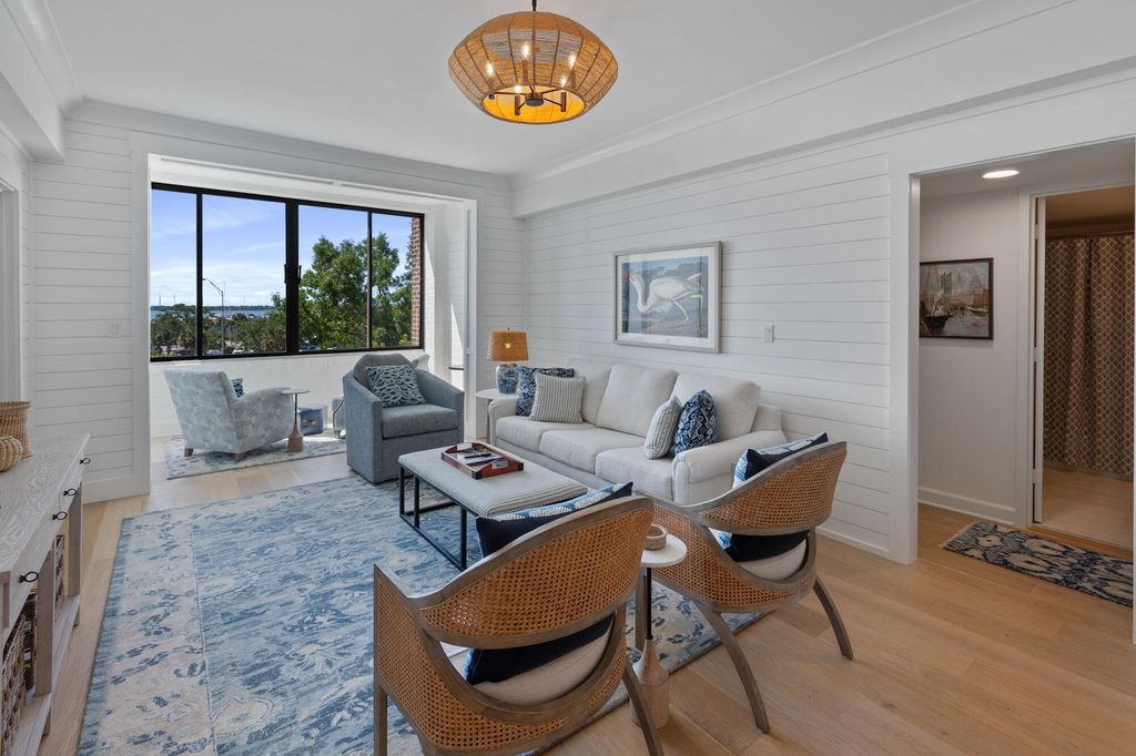Photo of 14 Lockwood Drive #Apt 2d, Charleston, SC 29401 (MLS # 26014520)