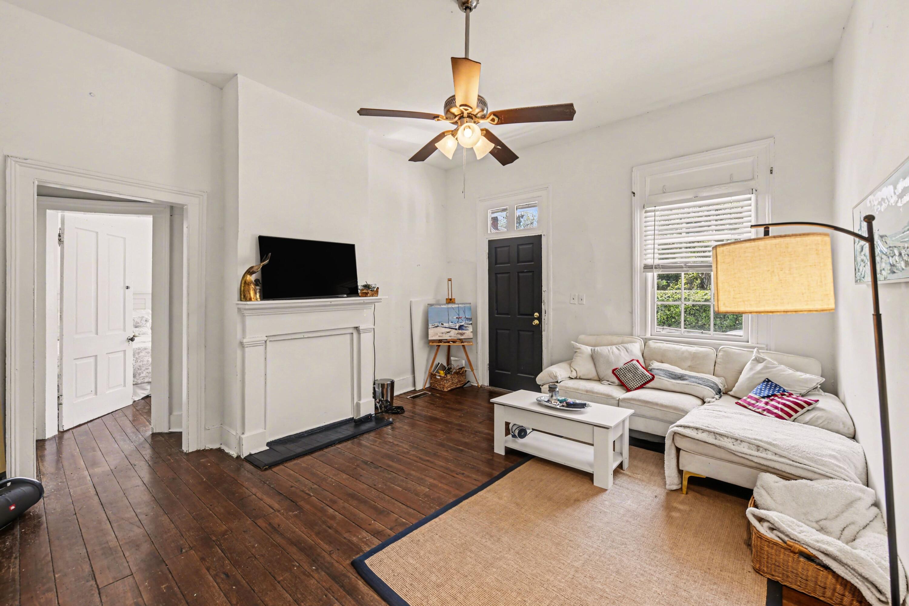 4 Murphy Court A & B