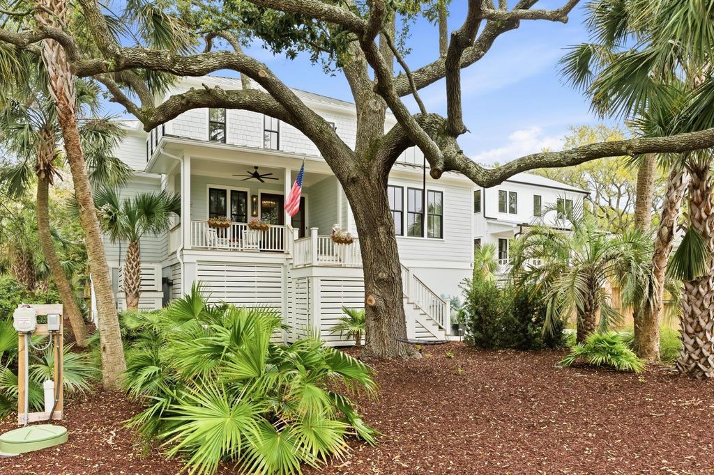 Photo of 8 29th Avenue, Isle of Palms, SC 29451 (MLS # 26009347)
