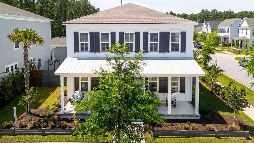 Photo of 262 Great Lawn Drive, Summerville, SC 29486 (MLS # 25028173)