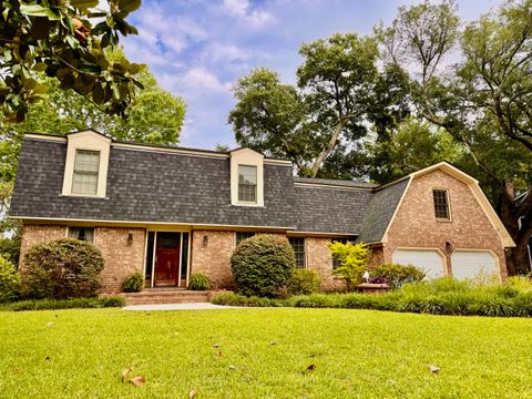 Photo of 8 Brisbane Drive, Charleston, SC 29407 (MLS # 25016655)