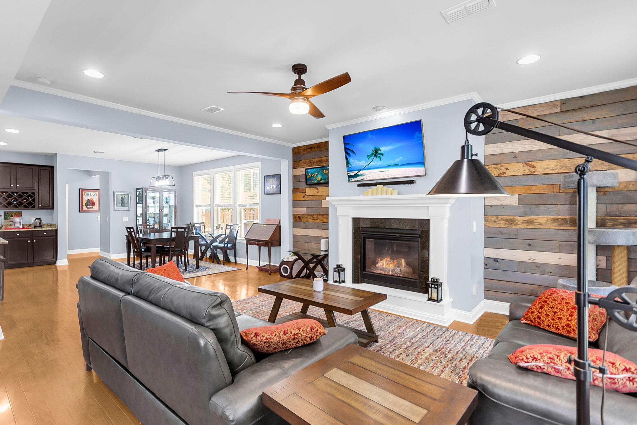 3209 Moonlight Drive
