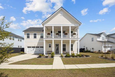 Photo of 190 Helena Park Drive, Summerville, SC 29486 (MLS # 26008735)