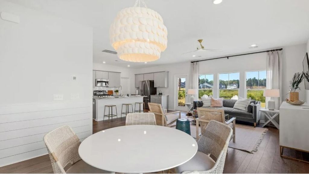 Photo of 206 Threaded Fern Street, Summerville, SC 29485 (MLS # 25032105)