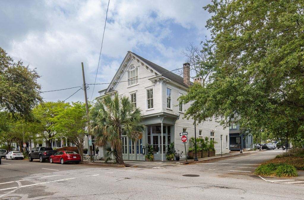 Photo of 267 Rutledge Avenue, Charleston, SC 29403 (MLS # 26012788)