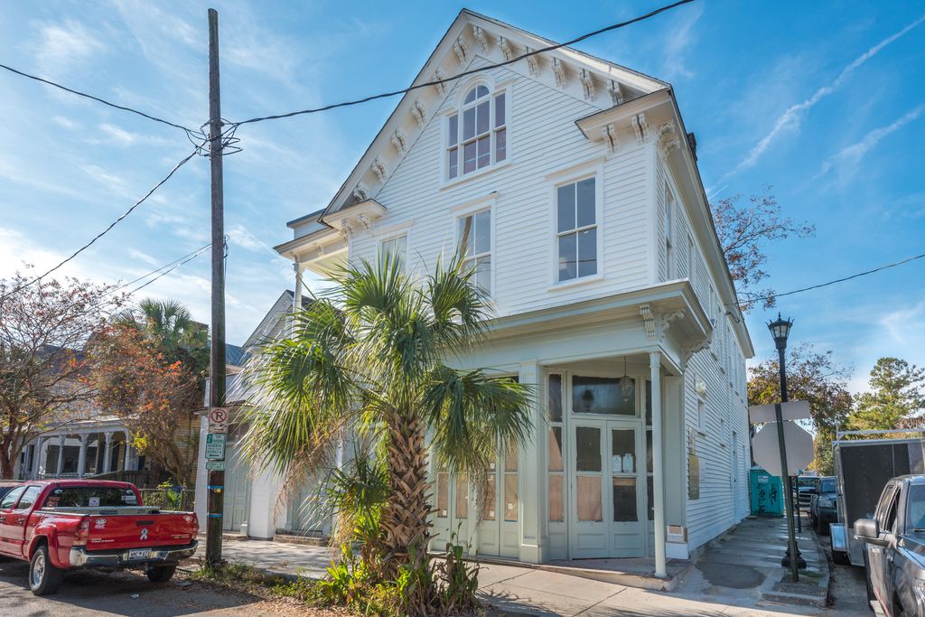 Photo of 267 Rutledge Avenue, Charleston, SC 29403 (MLS # 26012788)