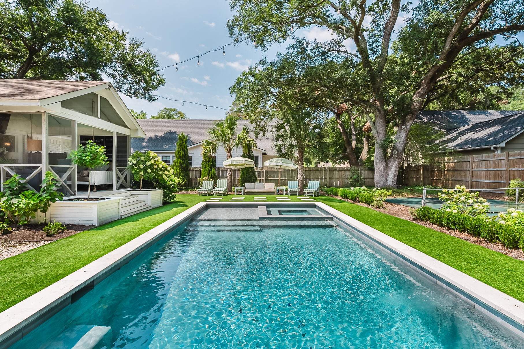 1285 Old Colony Road