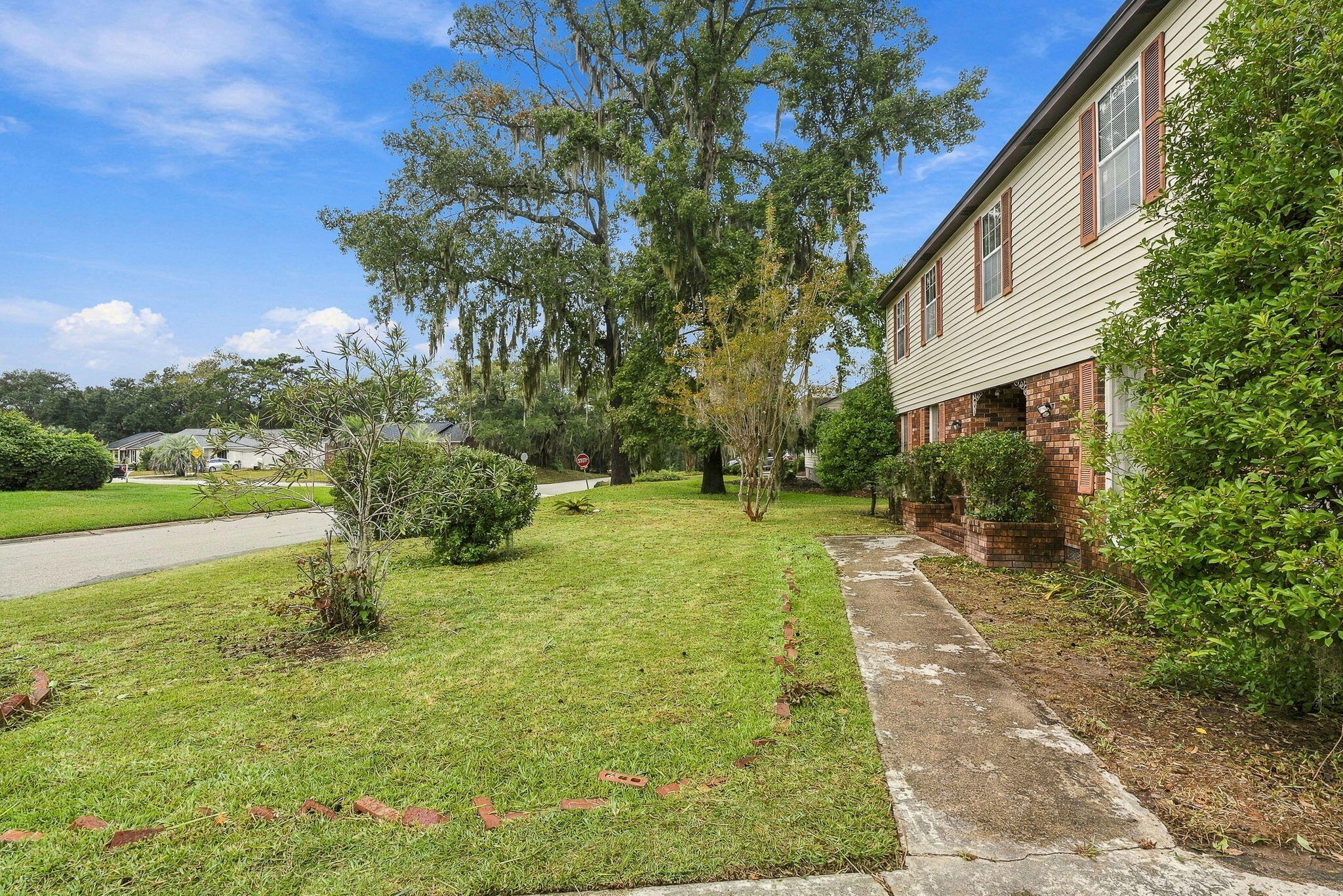 1114 Rosemead Road