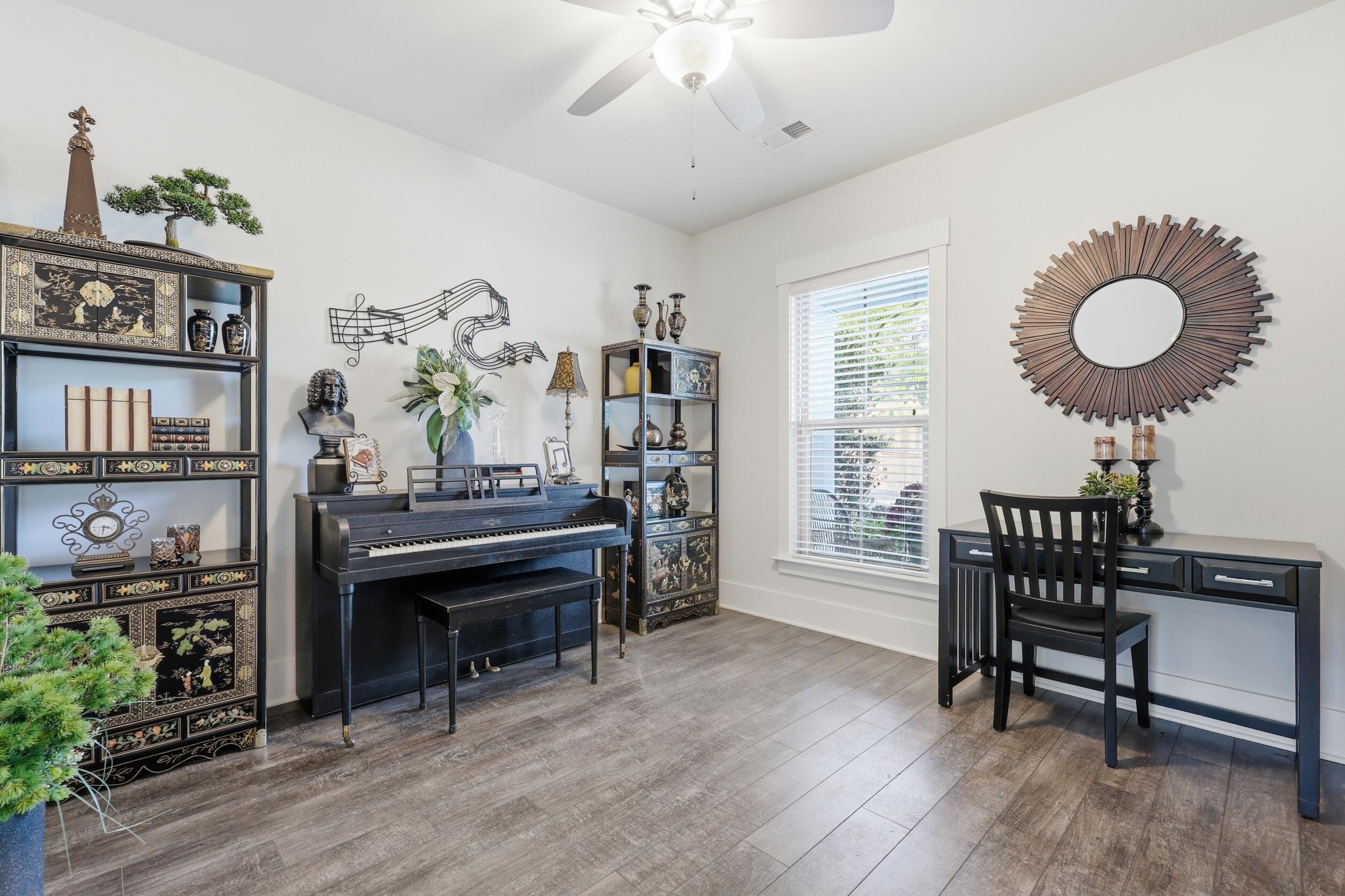 1146 Bright Court
