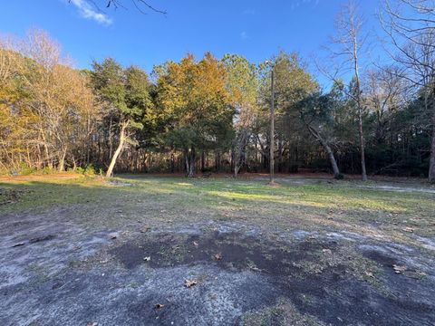 A home in Moncks Corner