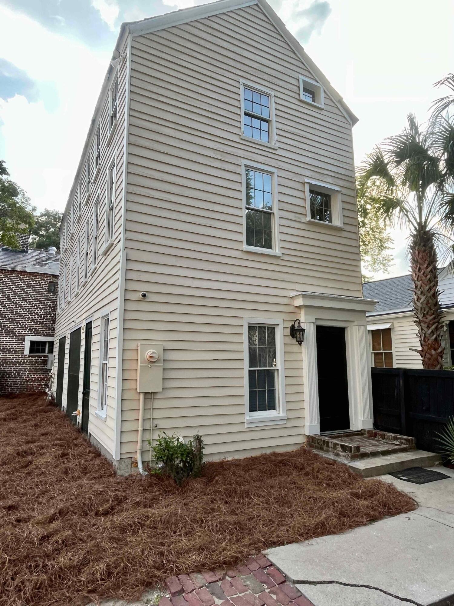 62 Montagu Street B