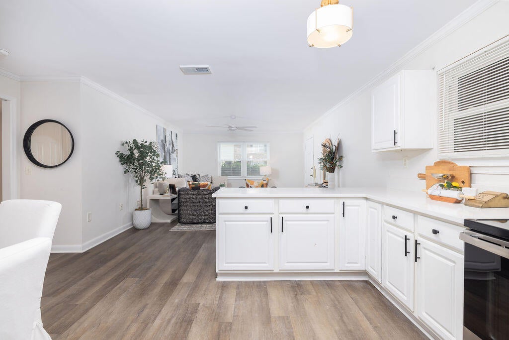 Photo of 415 Parkdale Drive #Apt 2f, Charleston, SC 29414 (MLS # 26025374)