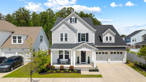 Photo of 466 Cool Bend Lane, Summerville, SC 29486 (MLS # 26010631)