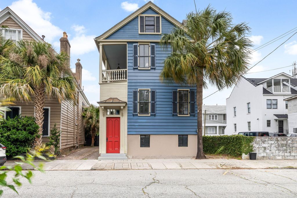 Photo of 42 Vanderhorst Street #B, Charleston, SC 29403 (MLS # 26013662)