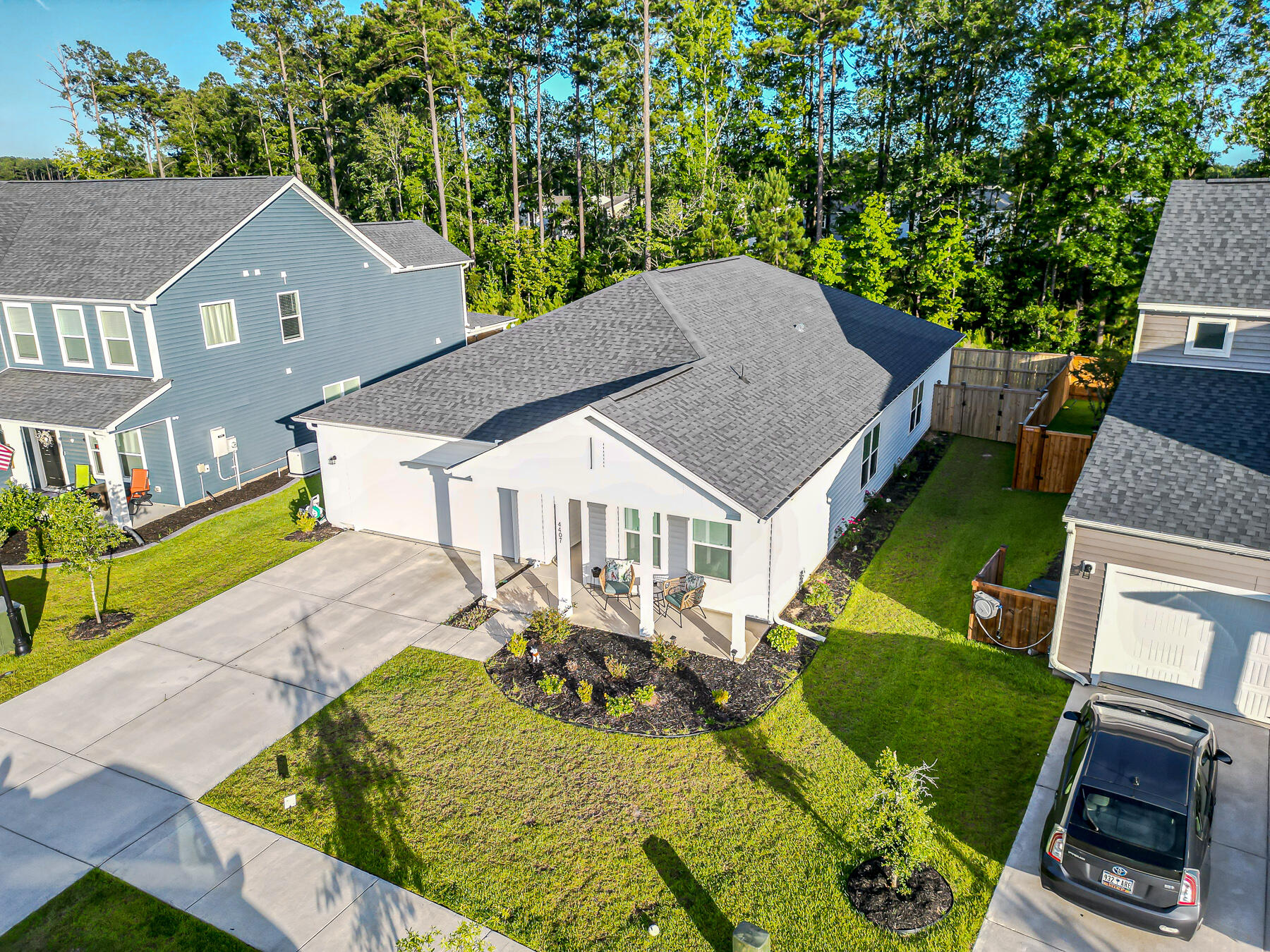 4407 Palm Shadow Drive