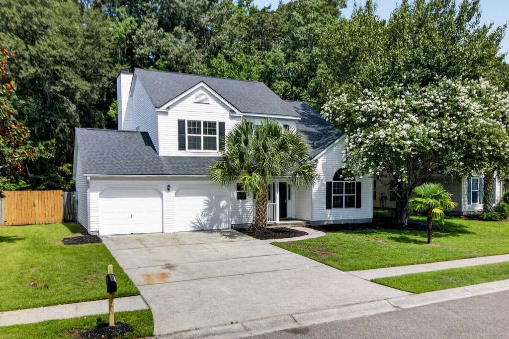 Photo of 3416 Forest Glen Drive, Charleston, SC 29414 (MLS # 26023551)