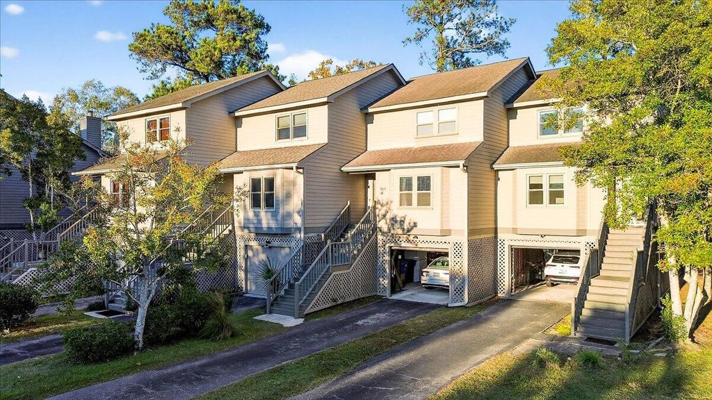 Photo of 166 River Breeze Drive, Charleston, SC 29407 (MLS # 25032314)