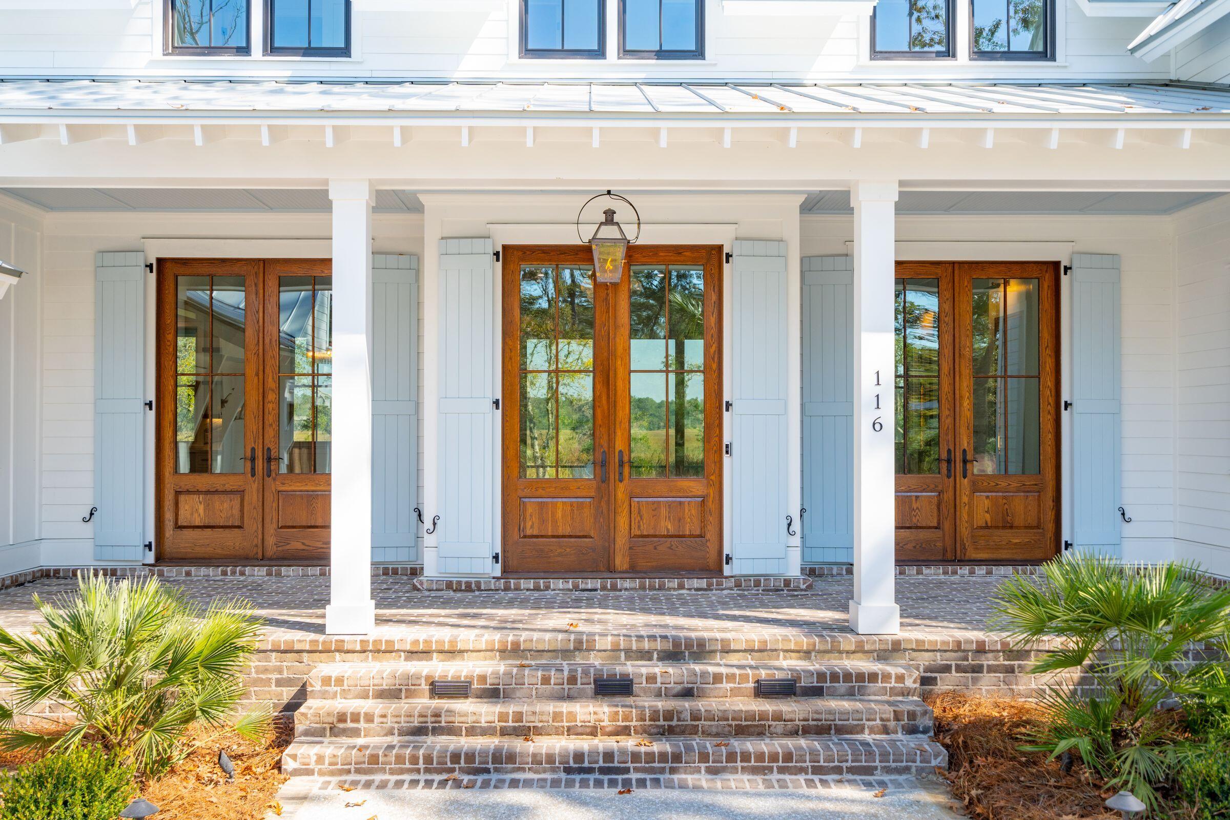 116 Peninsula Drive