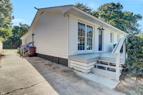 A home in Mount Pleasant