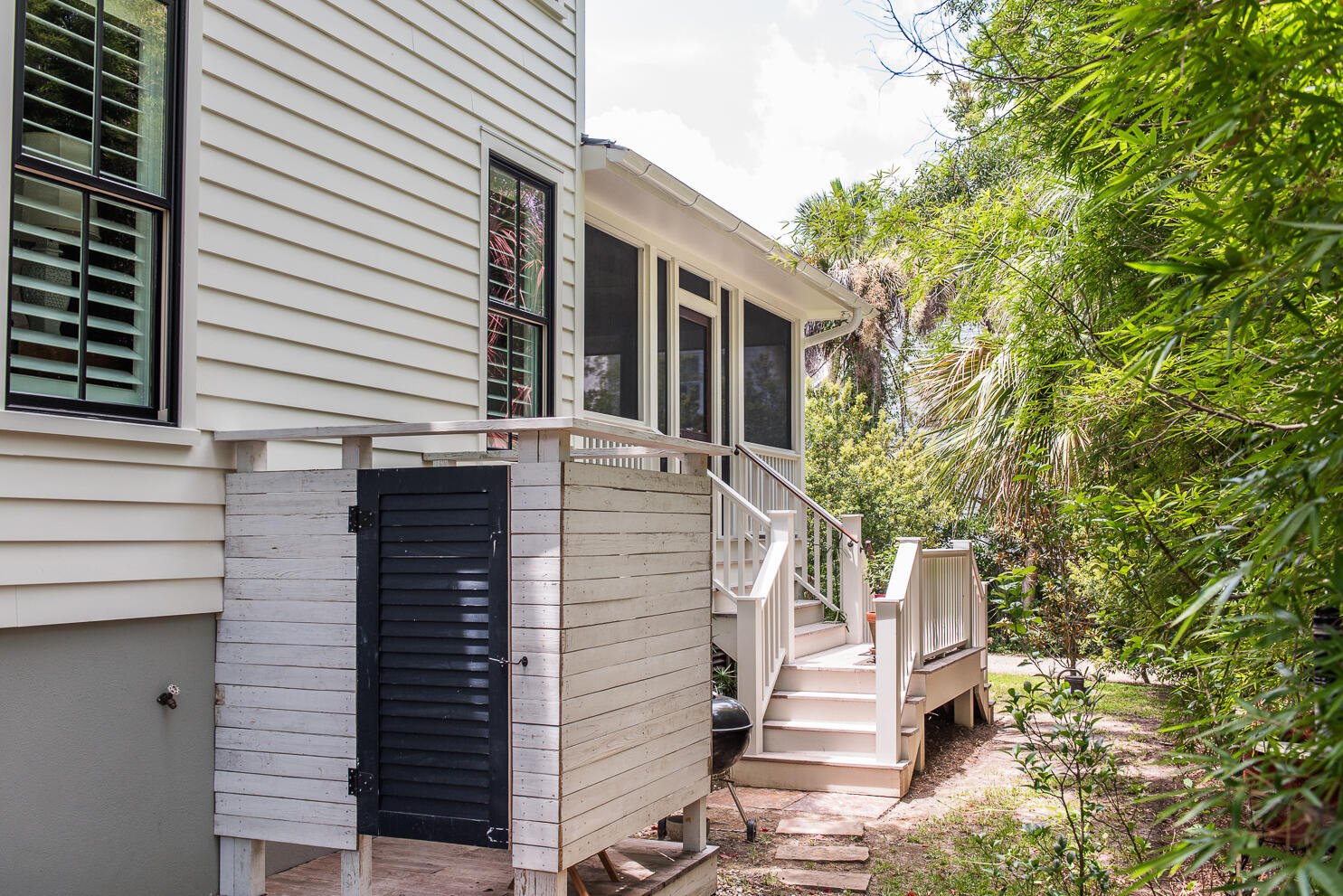Photo 43 of 78 of 728 Pitt Street house