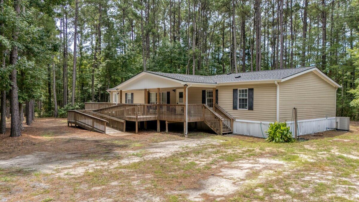 728 Huskie Lane