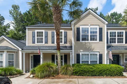 Photo of 1005 Summerhaven Place #Unit B, Charleston, SC 29492 (MLS # 26022453)