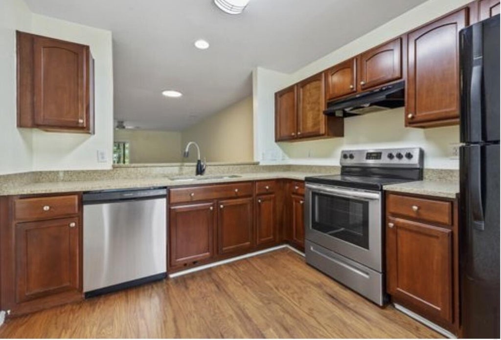 Photo of 1005 Summerhaven Place #Unit B, Charleston, SC 29492 (MLS # 26022453)