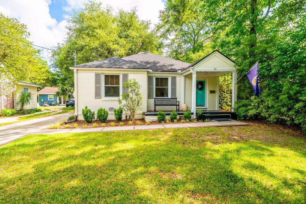 Photo of 21 Craven Avenue, Charleston, SC 29407 (MLS # 26015749)