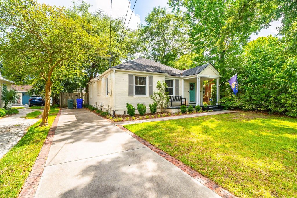Photo of 21 Craven Avenue, Charleston, SC 29407 (MLS # 26015749)