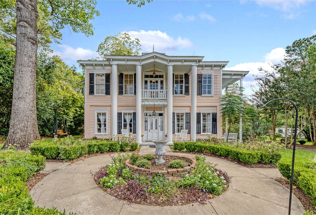 Photo of Summerville, SC 29483 (MLS # 26013371)
